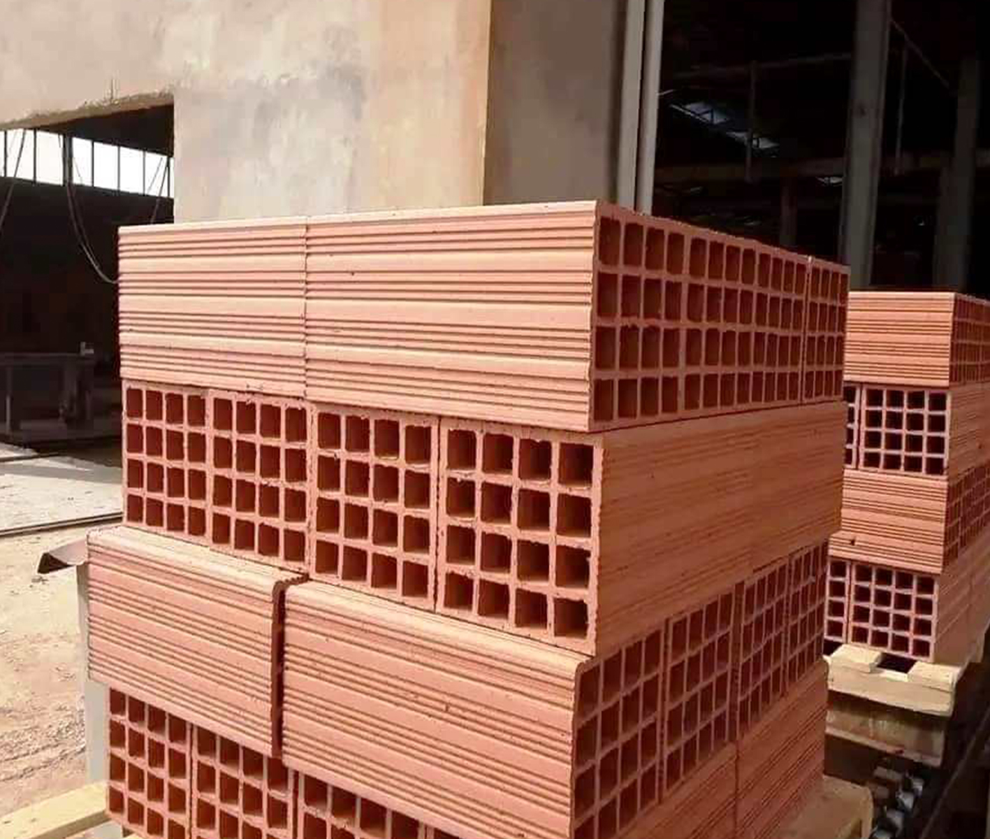 منتجات غذائية متنوعة